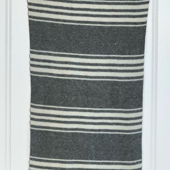 Levi’s Striped Scarf Mens 8X54 Gray And Cream Cabin Core Classic core Preppy - Picture 2 of 8